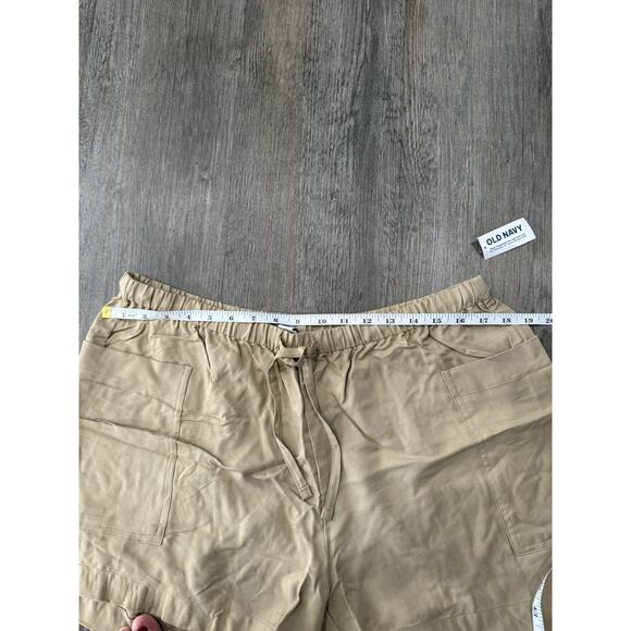 Old Navy Khaki Shorts Women's Large Pull On Drawstring 3" NWT - Picture 2 of 6